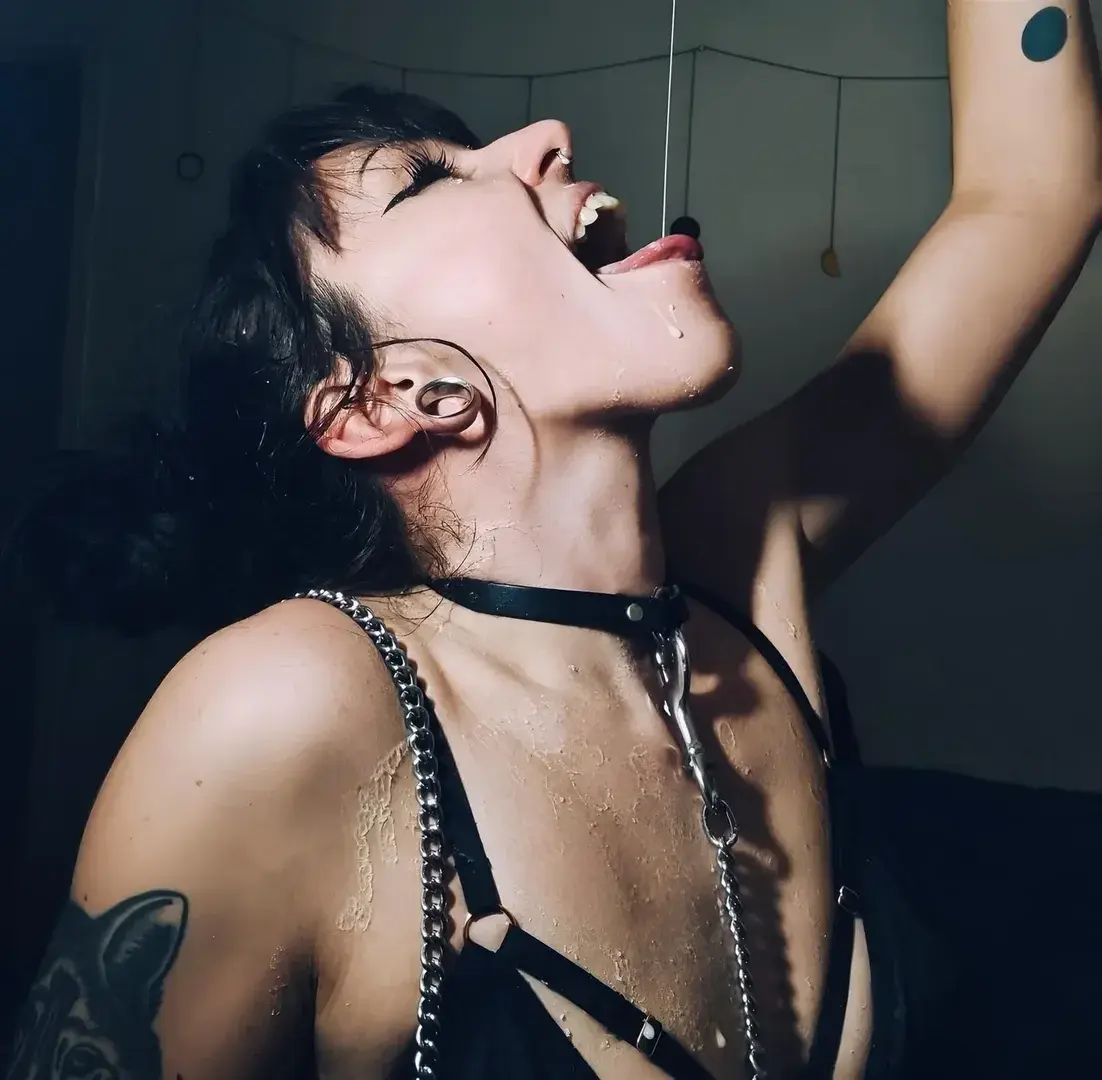 Leak & nude 2 — Louve_noir