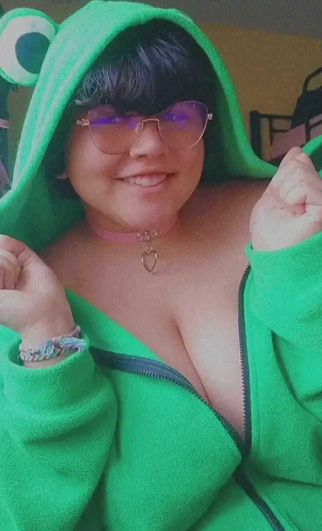 🍑🤭🐸