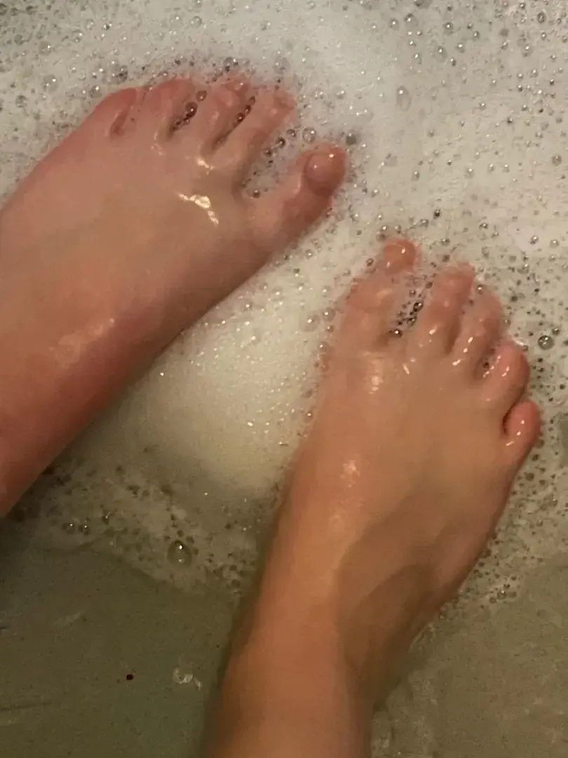 Leak & nude 3 — Mes_pieds_