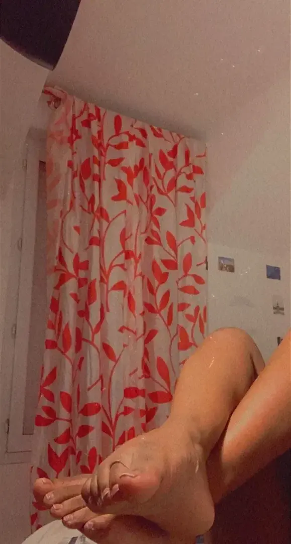 Leak & nude 2 — Carribeangyal
