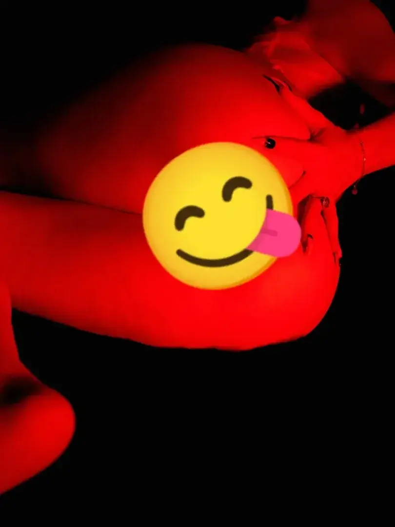 Leak & nude 5 — Sexyblonde08