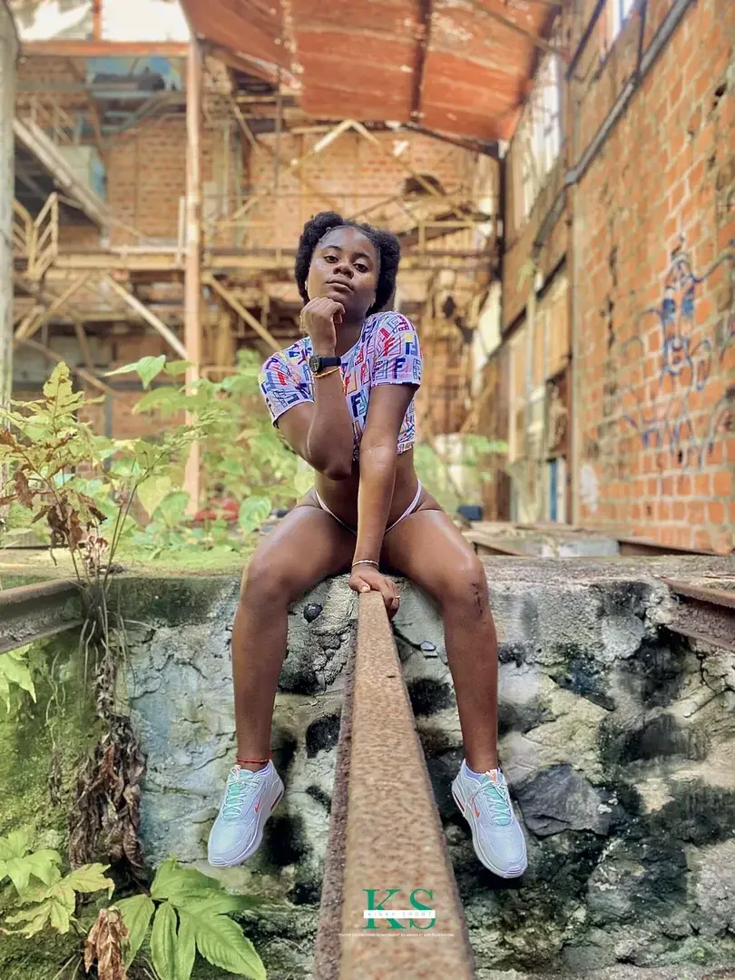 Bien venu à toi un shoot en exclusivité es offert au moment de ton abonnement 😉💎❤️‍🔥