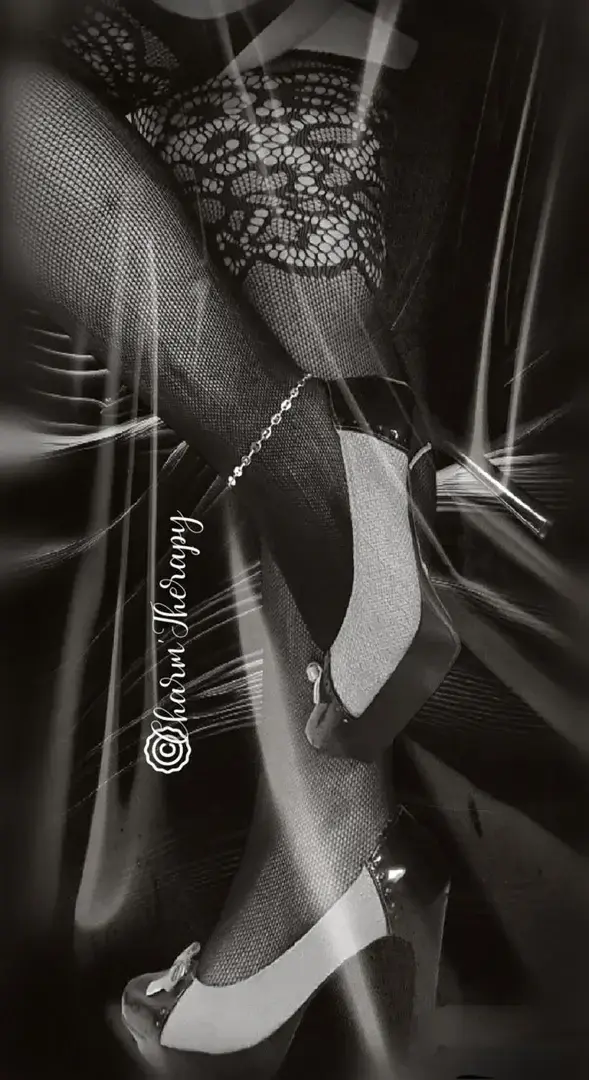 Charm_therapy - Photo exclusive MYM 14 | French Modèles