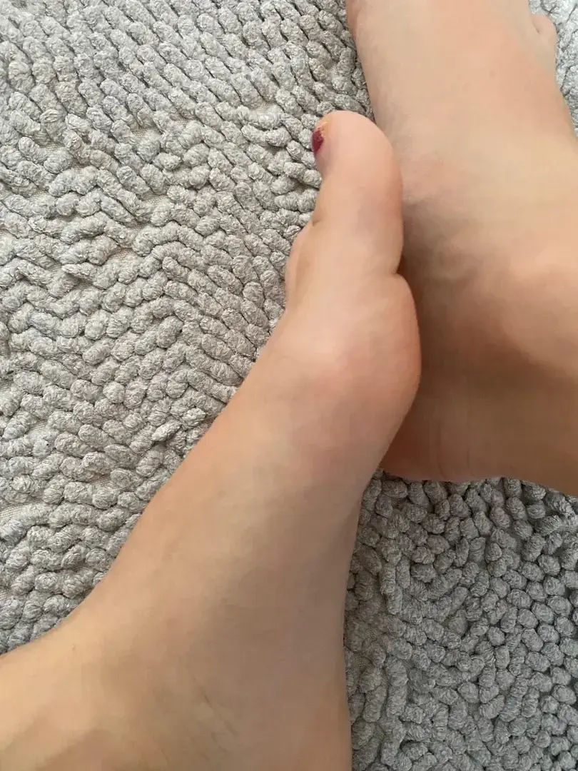 Leak & nude 2 — Pied_defemmes_