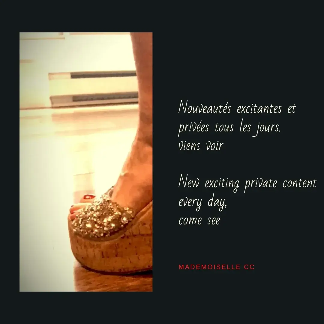 Leak & nude MYM — Mademoiselle_cc : « Goûte mes Pieds Sales / Tasty Dirty Feet 👣🖤 » (MYM)