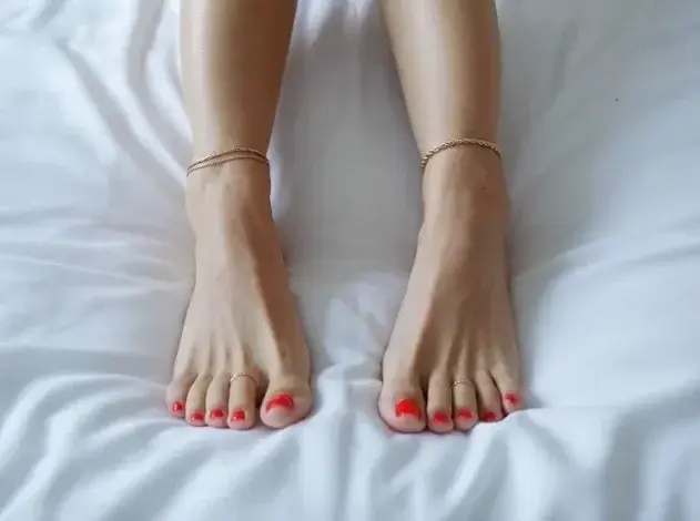Leak & nude MYM — Lola_fetish : « média » (MYM)