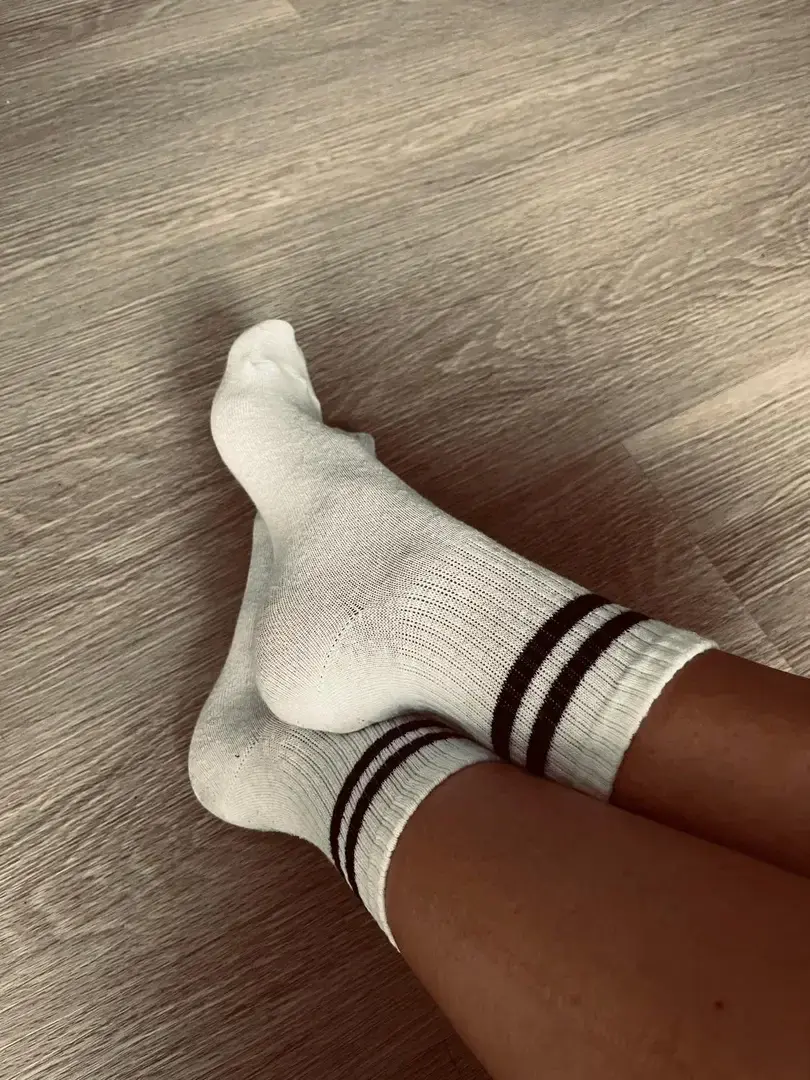Leak & nude 2 — Lola_feetgirl