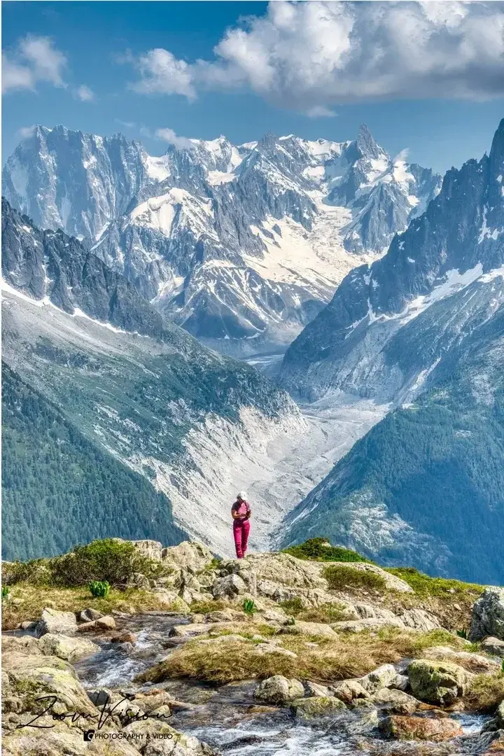 zoomvision_treking sur youtubelacs des ChéserysVu sur la Mer de Glace#merdeglace #chamonix #frenchalps #hautesavoie #mountainslovers #mountainlover #trekking #randonnée #trek #bivouac #hautesavoieexperience #wanderlust #earthpic #naturephotography #naturelovers #wander #photonature #hikeboy #montagne #mountainlife#trekking #trek