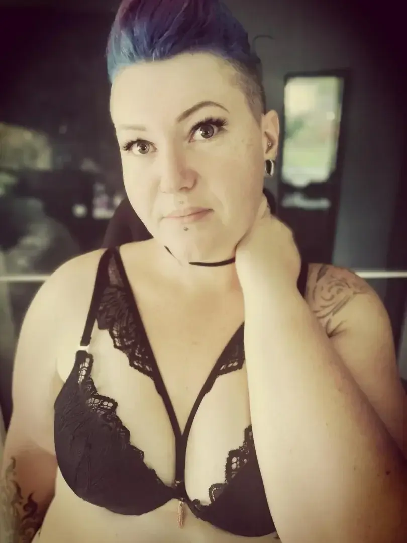 Coucou les coquins et bienvenue sur ma page 😊 Je me lance enfin dans l'aventure mym ! 💋