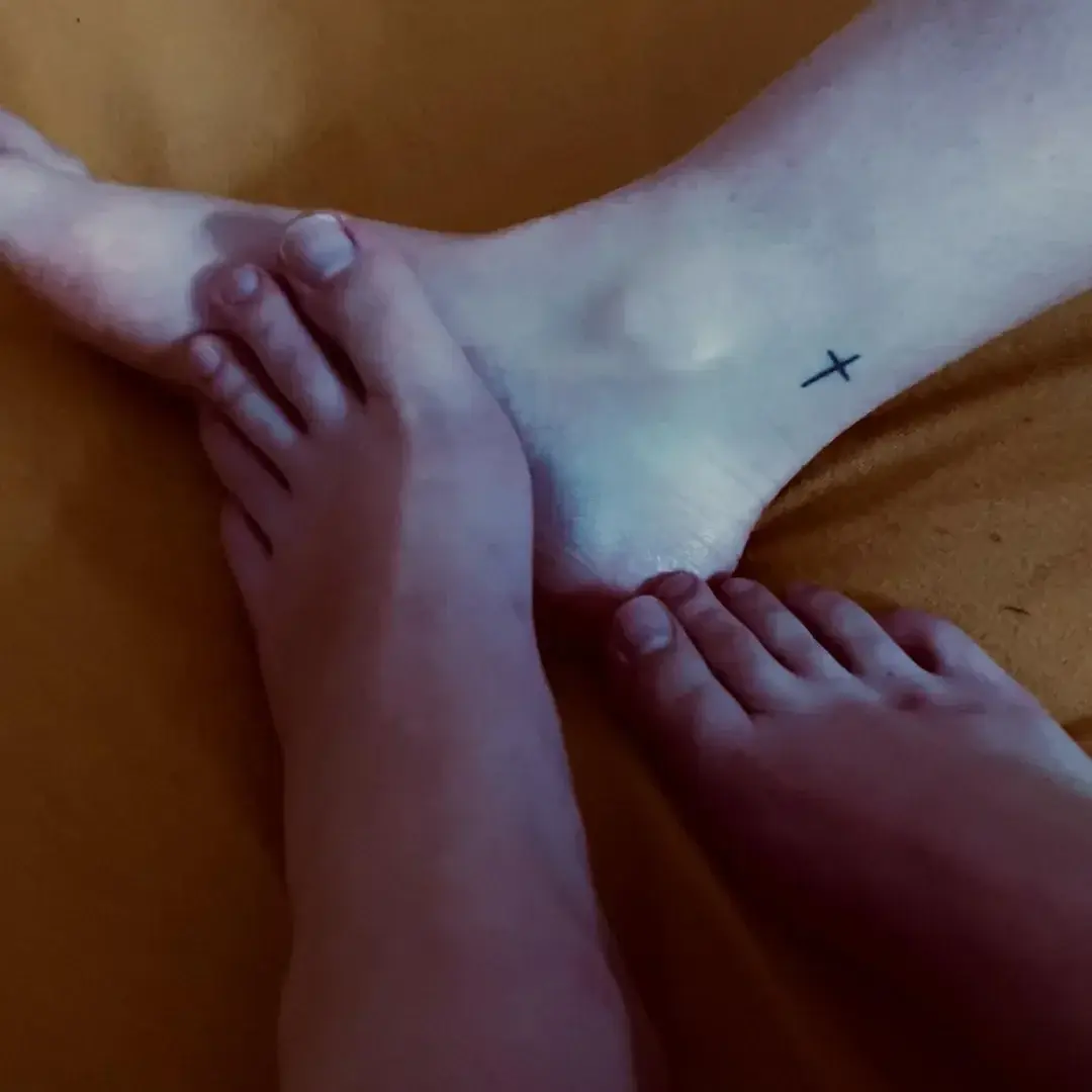 Leak & nude 2 — Lesbcouplefeet