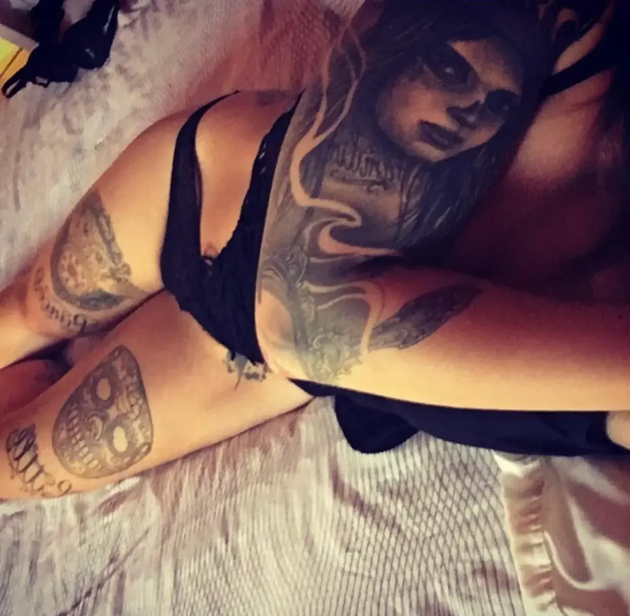 Leak & nude 2 — charoline