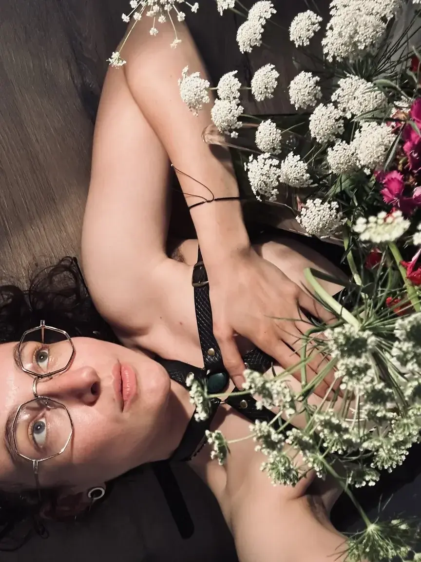 Une fleur parmi les fleurs 🥴
