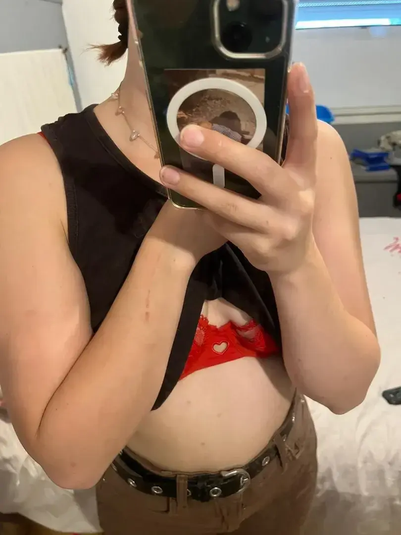 Leak public de Fausssgst — « description de la photo » (nude) sur MYM