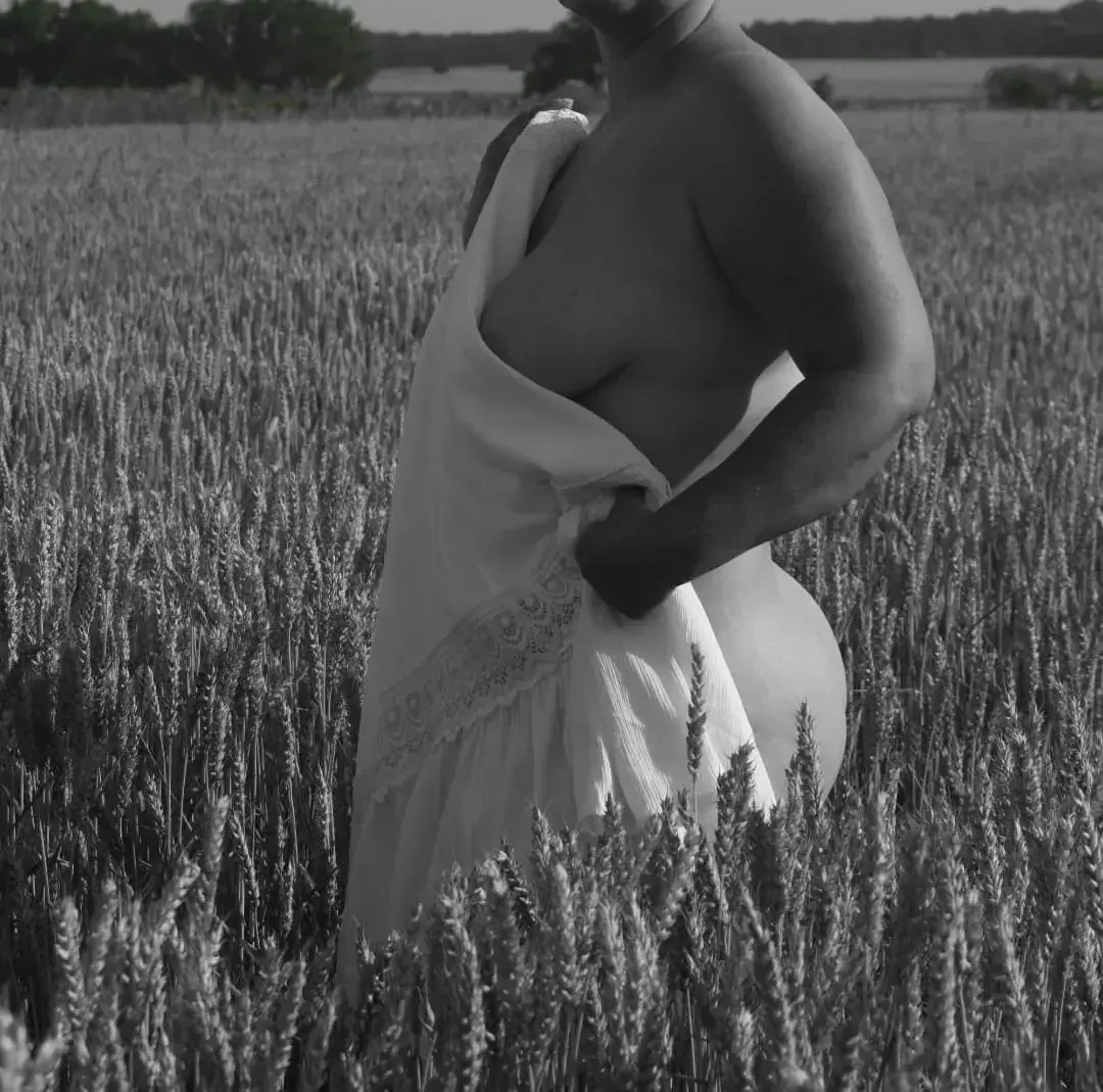 B&W