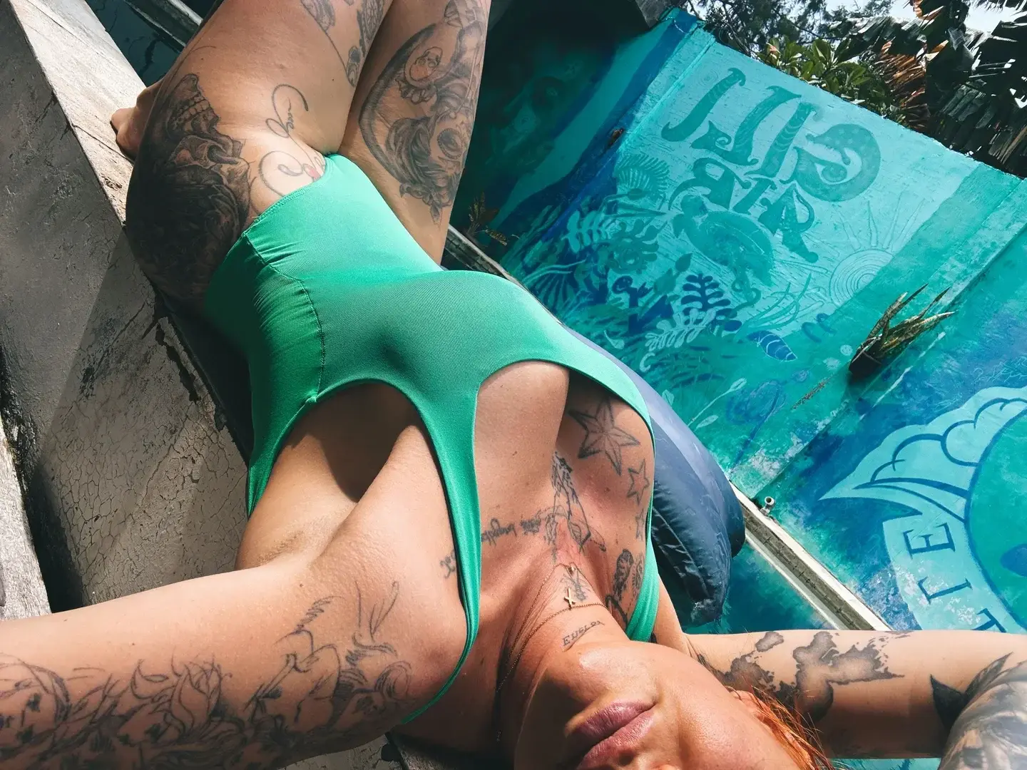 Leak & nude MYM — Tatjanavolks : « 🏝️ » (MYM)