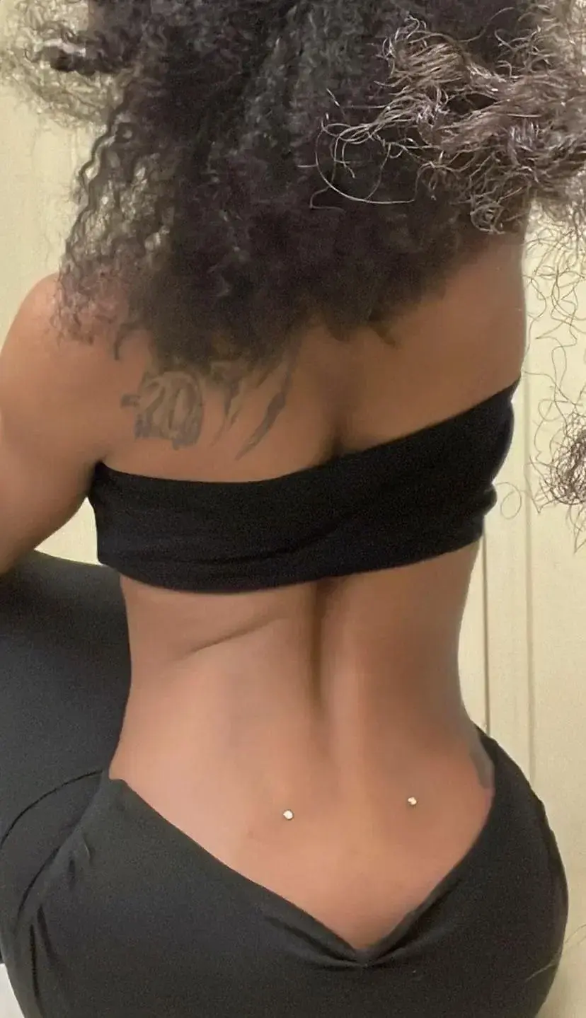 Leak & nude 2 — Petitpiedsexy_