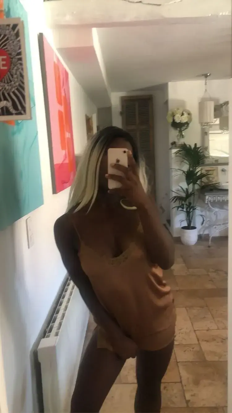 Leak & nude 2 — Taylordesstates