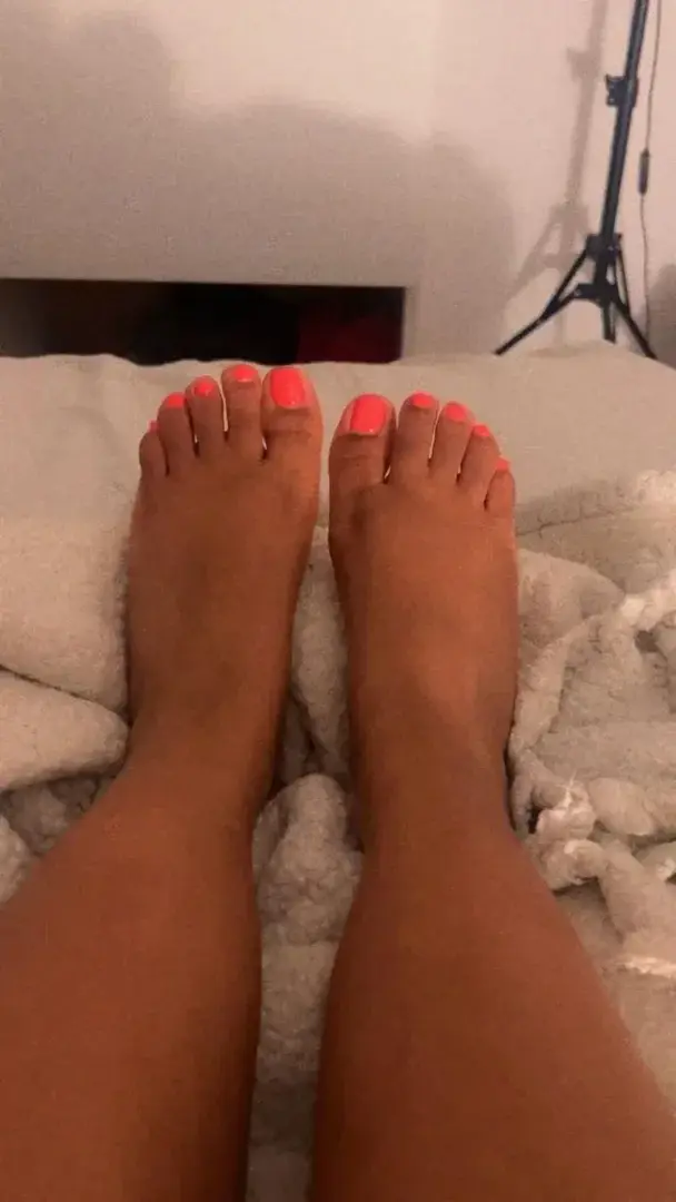 Photo de couverture de Nina_feet_34