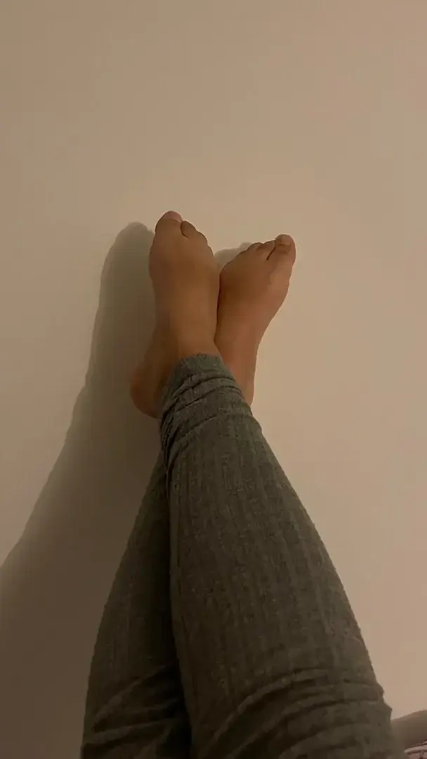 Leak & nude 1 — Myfeetarebetterthanyours