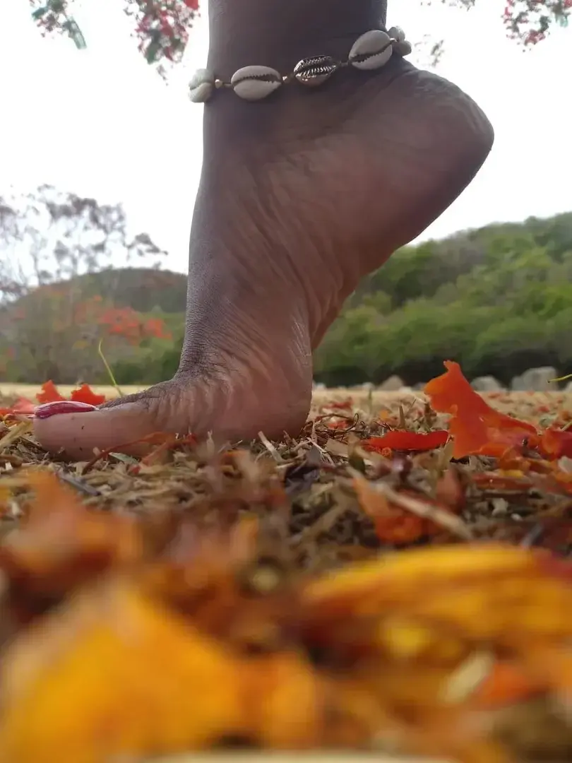 Leak & nude 2 — Feet_tropical97