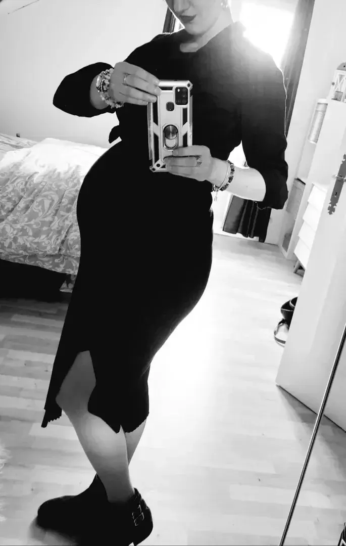 Leak & nude 3 — Livini_plaisirdesyeux