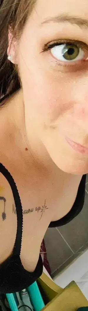Leak & nude 4 — Annieetsespetitesmanies