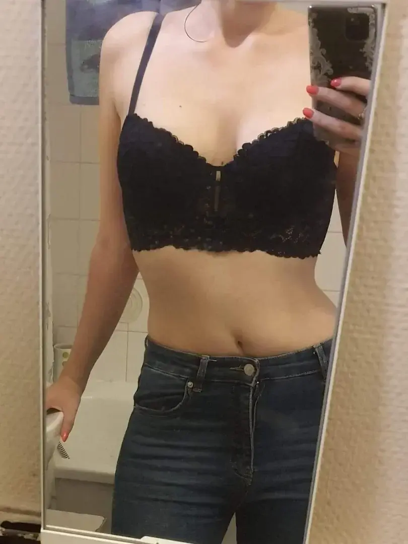 Leak & nude 2 — Tite_cami_sexy