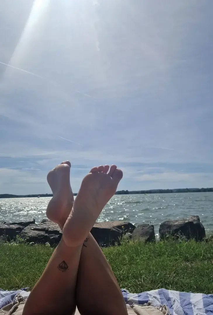 Leak & nude 1 — Kissmynicefeet