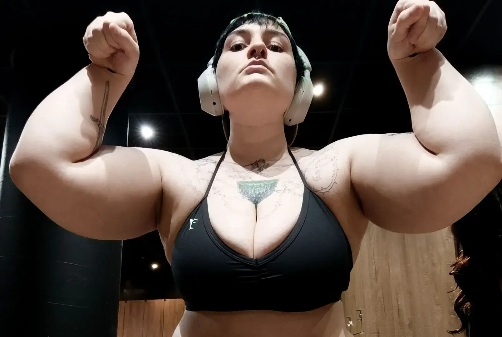 Leak & nude 3 — Madamelez