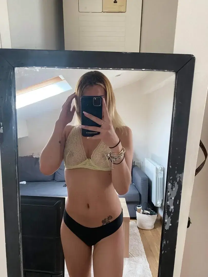Leak & nude 2 — Carlaaa98