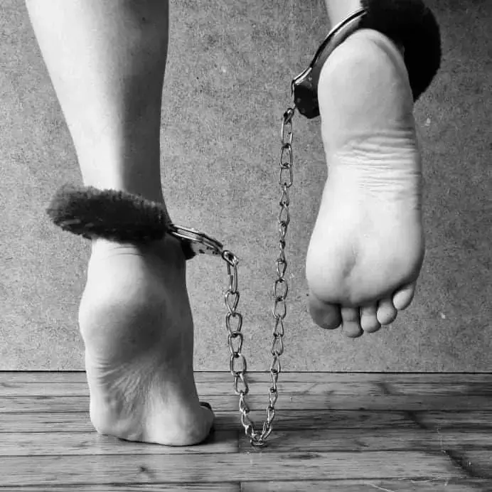 Leak & nude 1 — Pieds_entre_copine