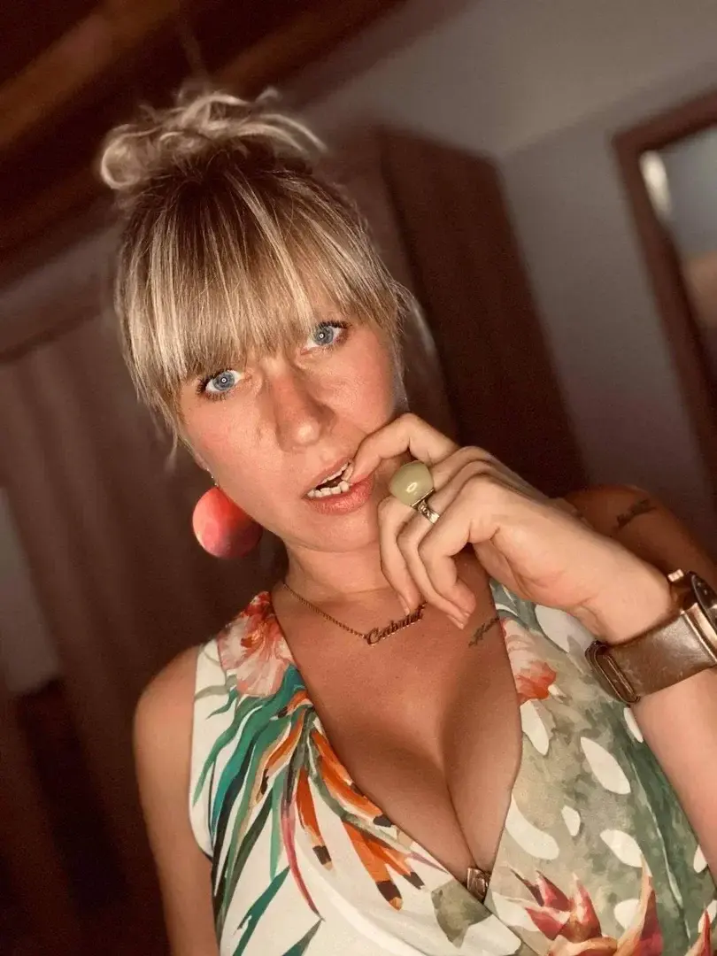 Macha - Photo exclusive MYM 16 | French Modèles