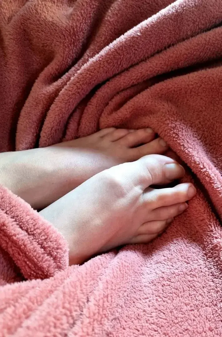 Leak & nude 5 — pieds_destale