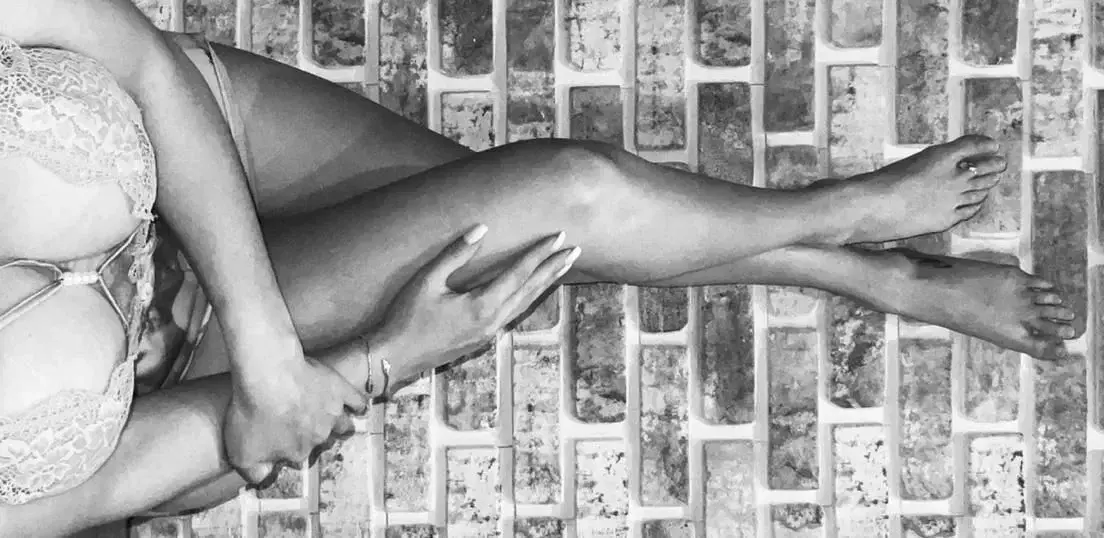 Photo de couverture de pieds_destale