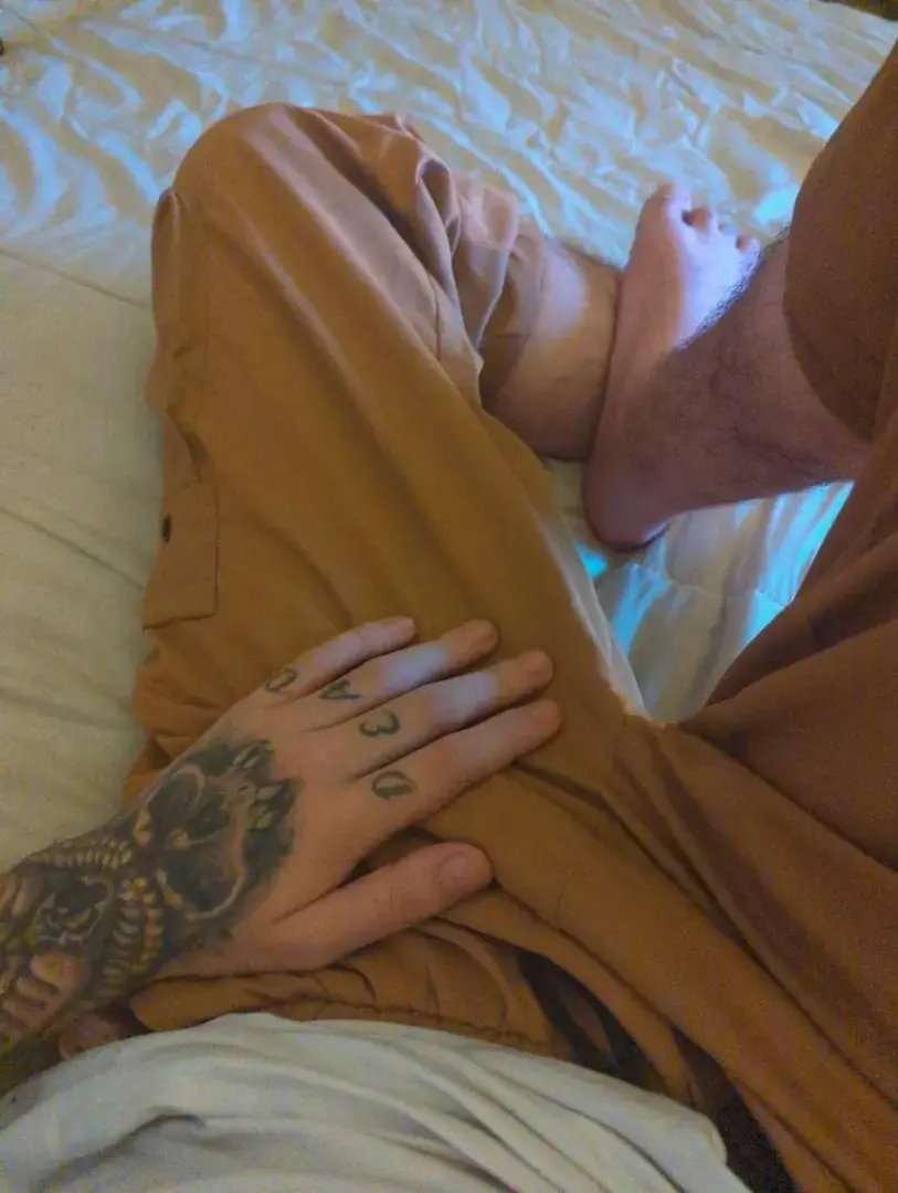 Leak & nude 5 — left76