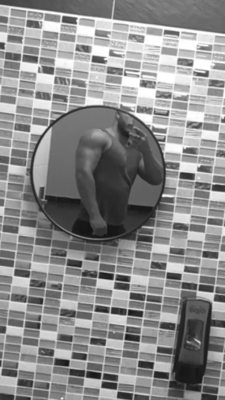 Leak & nude 2 — Schwartzy