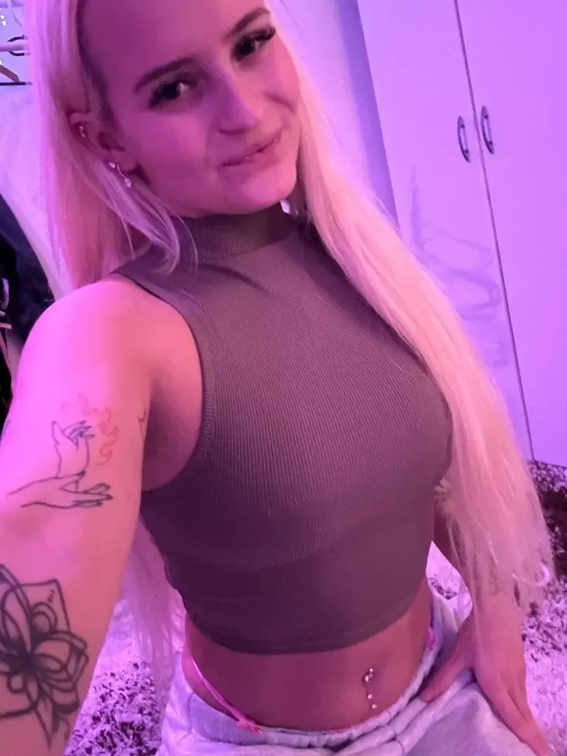 Leak & nude MYM — Tamara_sth : « Ich gehöre nur dir 😇 » (MYM)