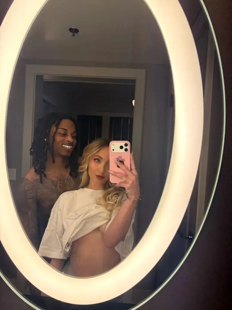 Leak public de Chloechevalier — « Nouveau copain hihi » (nude) sur MYM