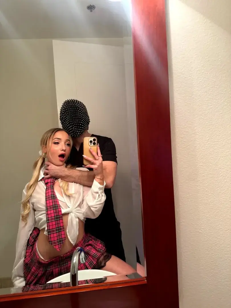 Leak public de Chloechevalier — « #SaintValentinMYM » (nude) sur MYM