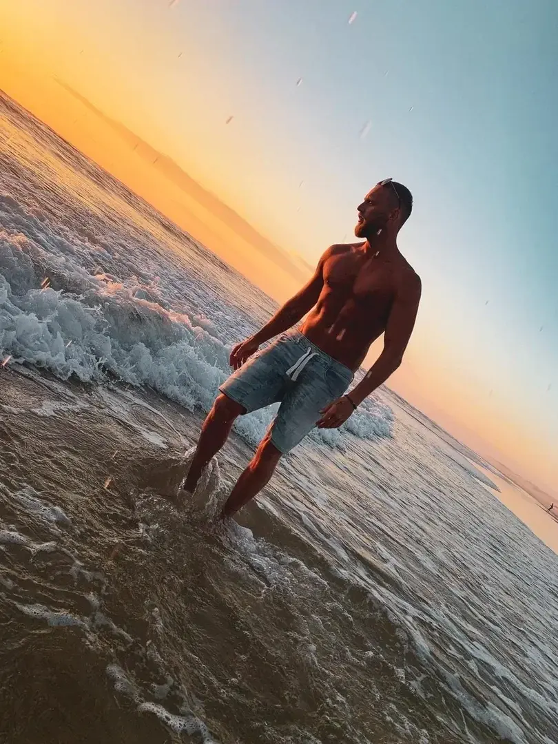 Leak & nude 2 — meltivu