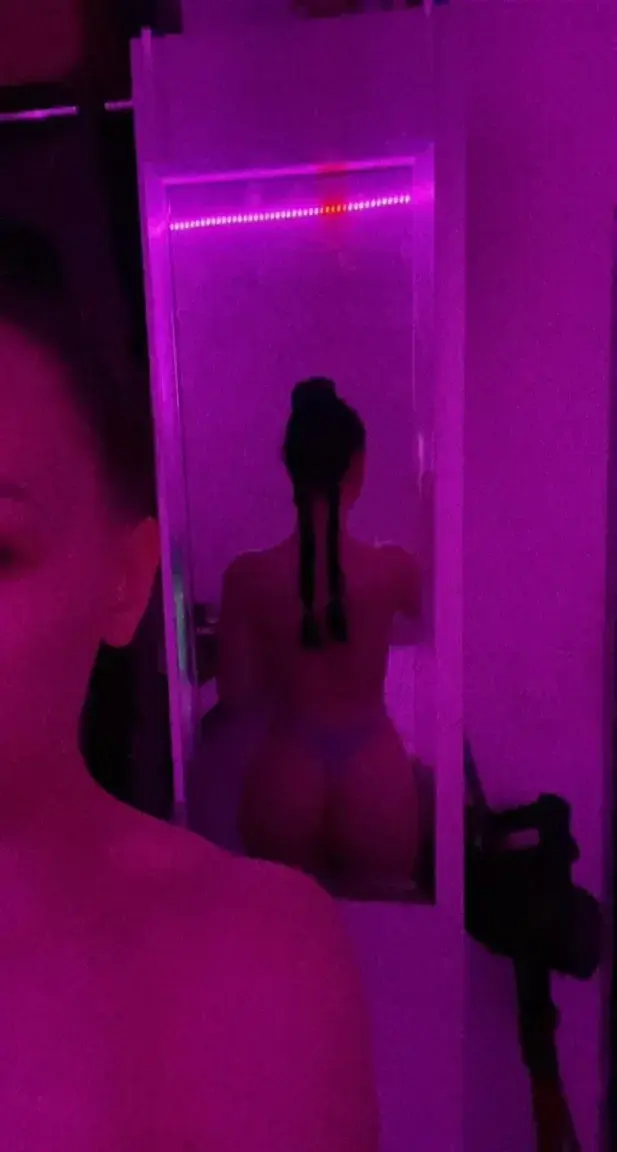 Leak & nude 3 — Fitbutterfly