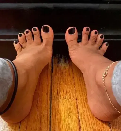 Leak & nude 1 — _feetgirls123