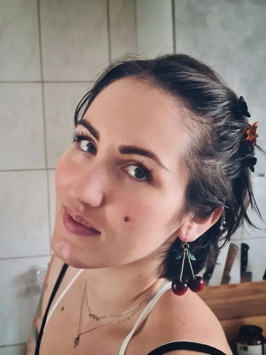 Hey mes bonbonsj'espère que tout est ok pour vous .Quoi de prévue cet été ?  :)