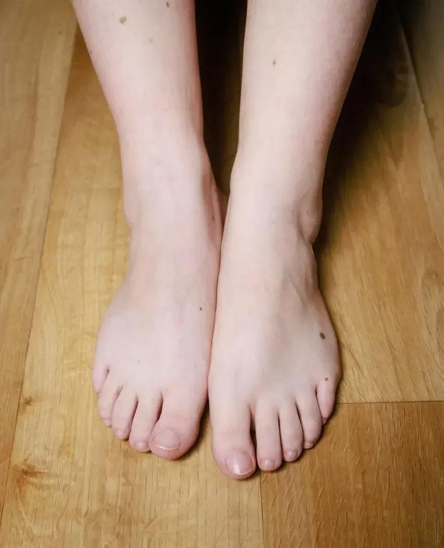 Leak & nude 4 — Feetyfruitylicious