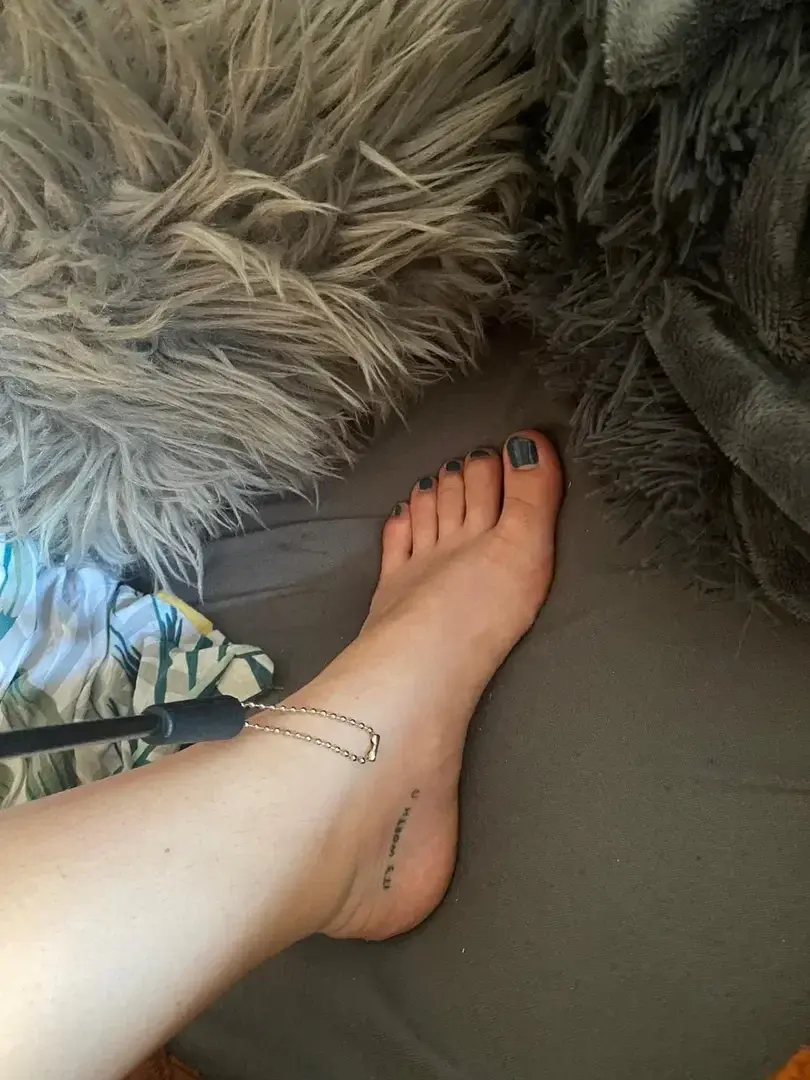Leak & nude 2 — Lovemyfoot08