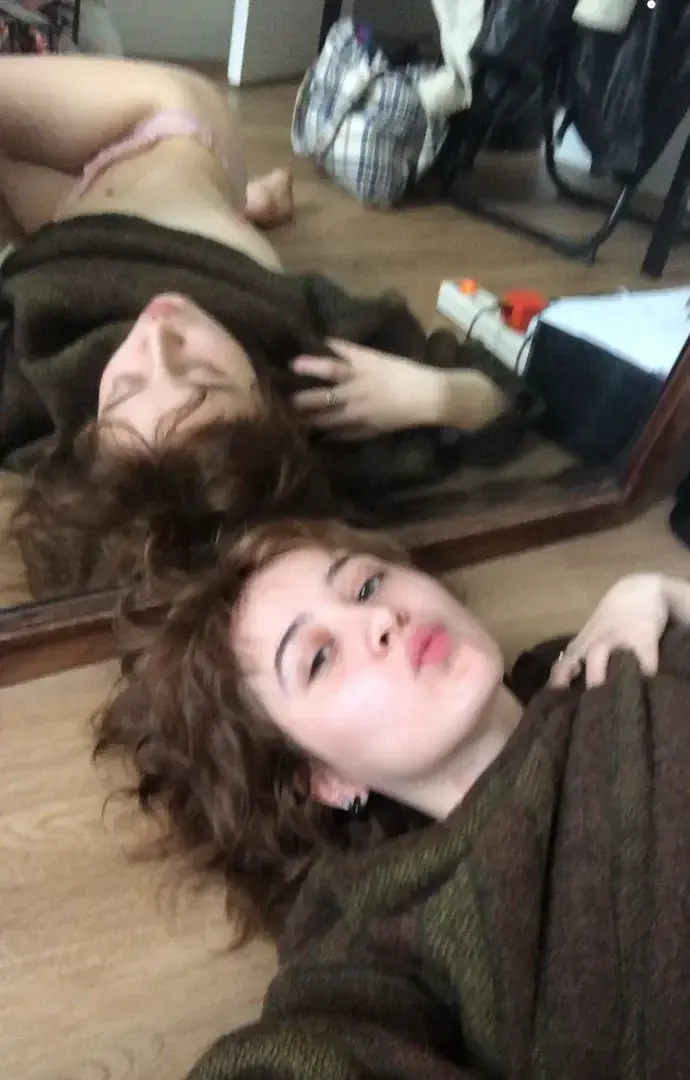 taylore — média 8 | French Modèles