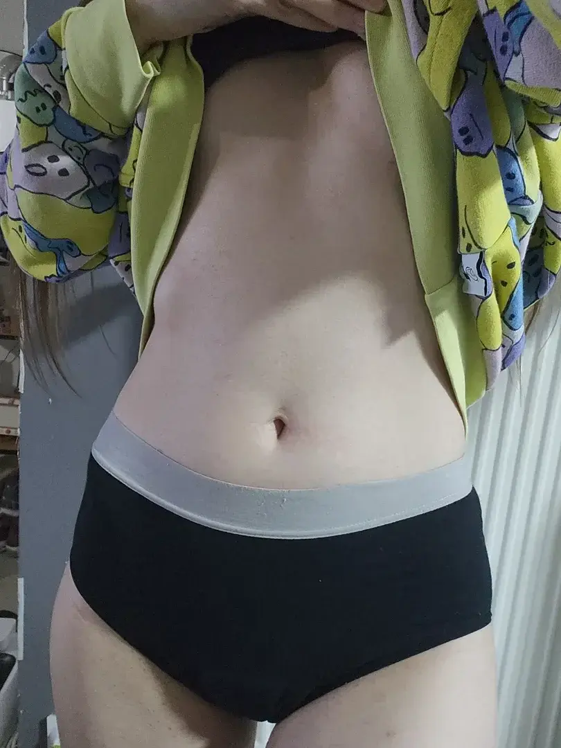 Leak & nude MYM — the-mirabelle : « (^///^)😘💜 » (MYM)