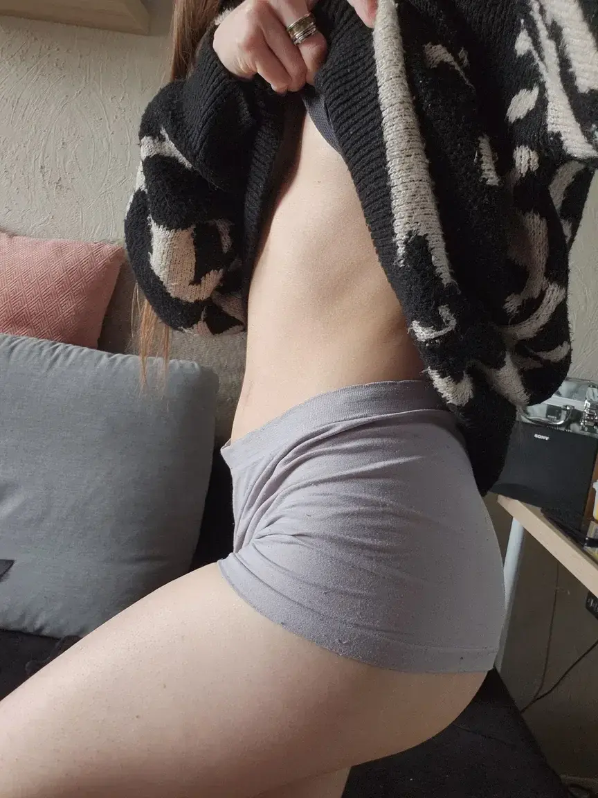 Leak & nude MYM — the-mirabelle : « ^_-😘💜 » (MYM)