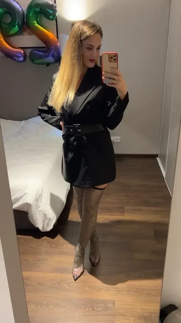 Leak & nude 1 — Miiadark