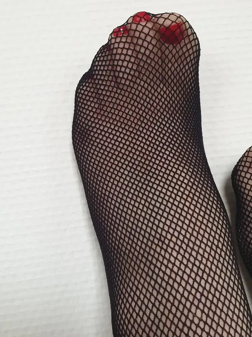 Leak & nude 3 — Piedeessetale